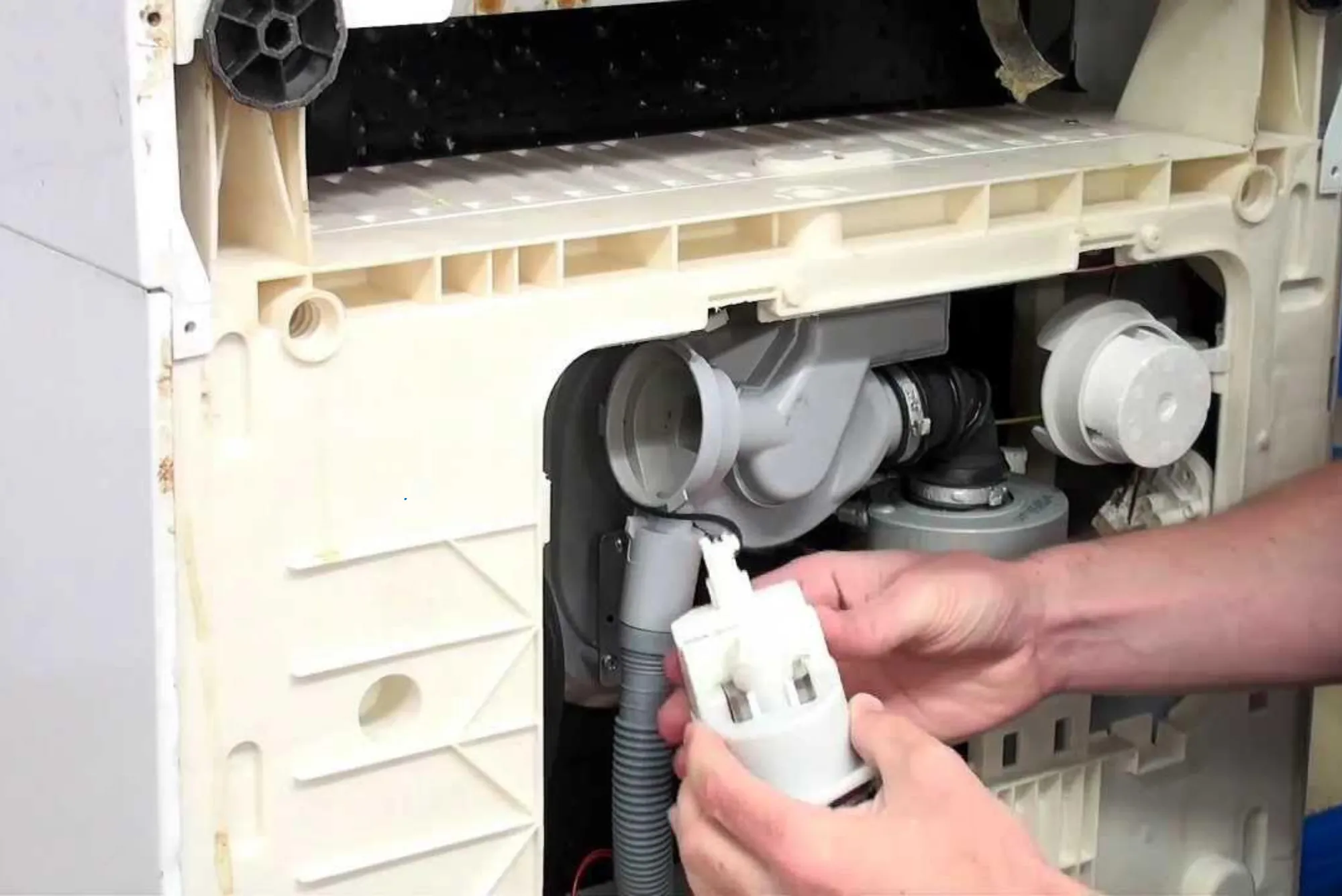 How to Repair a Dishwasher Drain Pump