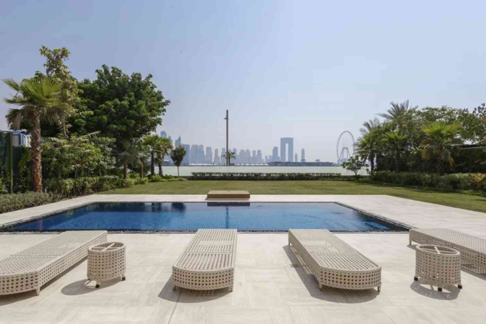 Buying Luxury Real Estate in Dubai Strategic Factors Behind Premium Property Selection